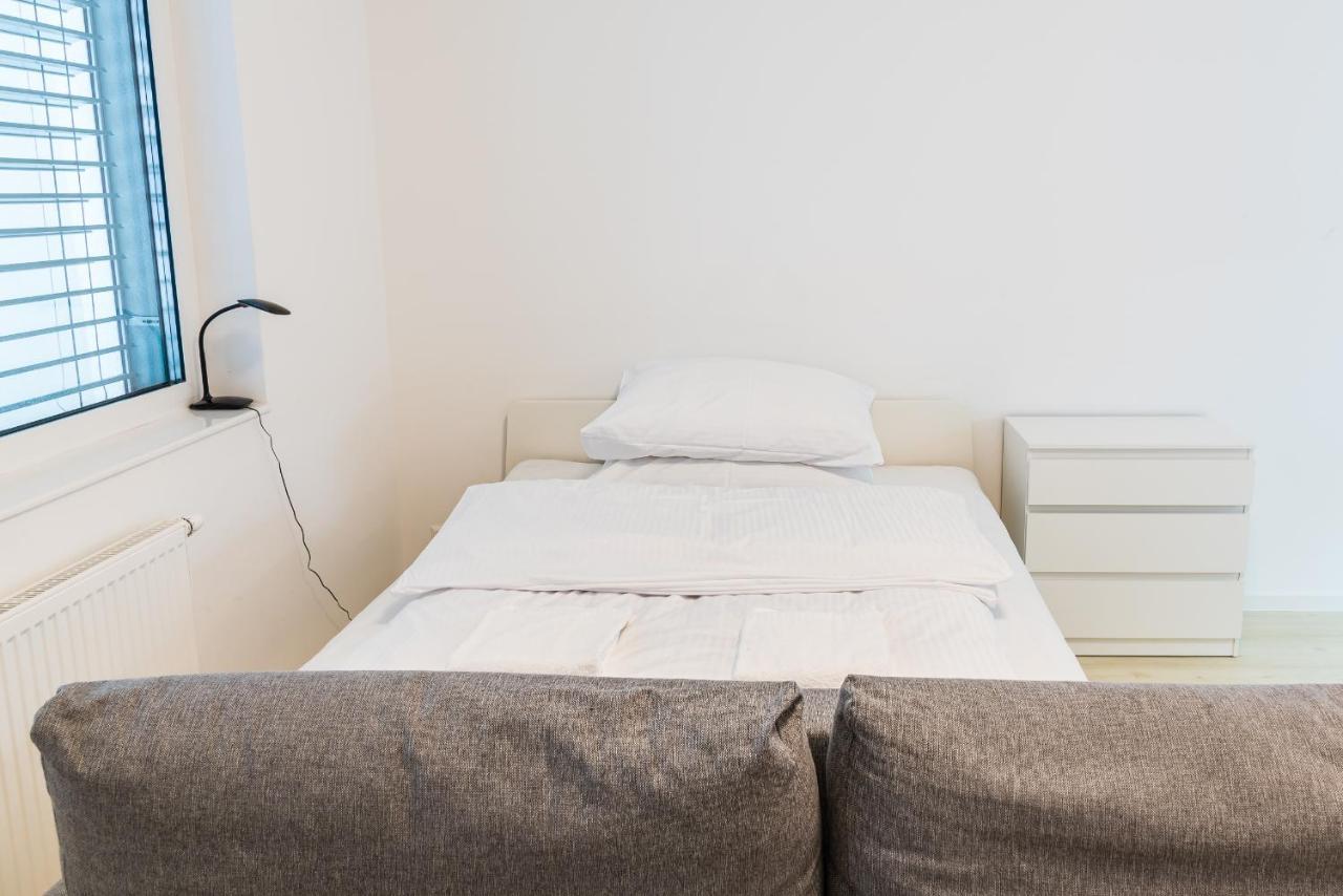 ברטיסלאבה City Castle Apartments Free Parking מראה חיצוני תמונה