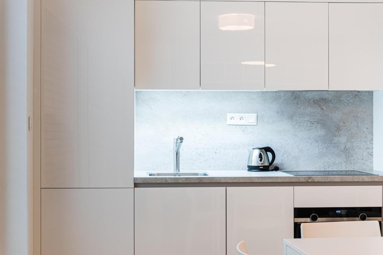 ברטיסלאבה City Castle Apartments Free Parking מראה חיצוני תמונה